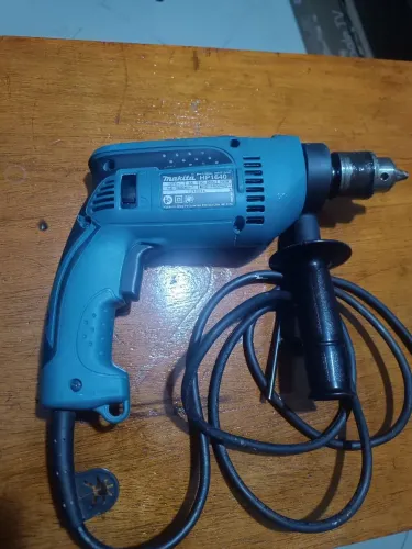 Furadeira Makita hp1640