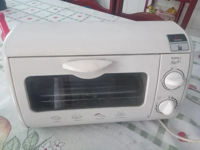 Forninho elétrico em perfeito estado 11litros