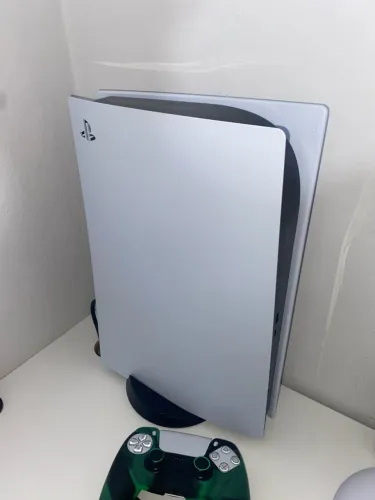 PLAYSTATION 5 C/ LEITOR DE DISCO