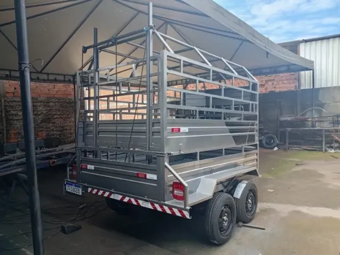 Carretinha boiadeira pra dois animais de grande porte sub grande removível pode usar como