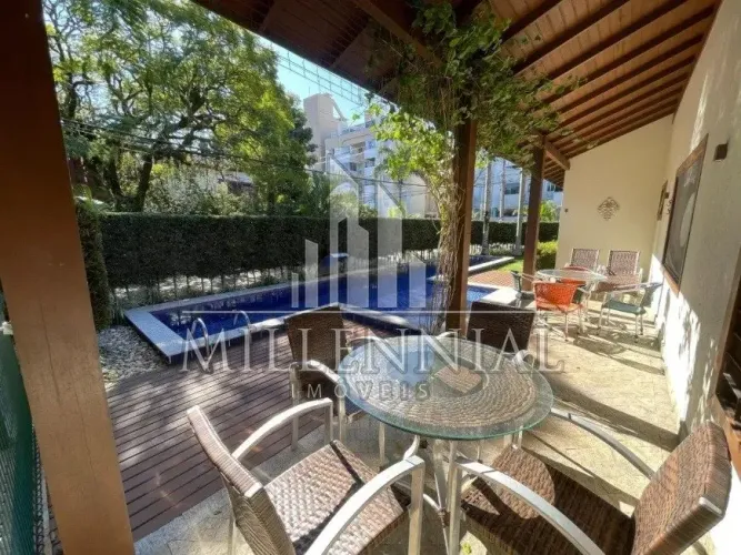 Linda casa Jurerê IN