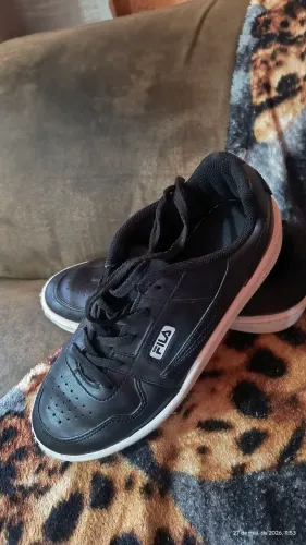 Tênis Fila tamanho 35 