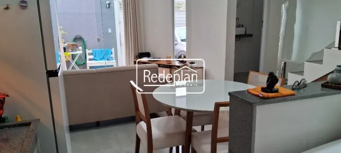 Casa Duplex à Venda na Vila Americana - Volta Redonda
