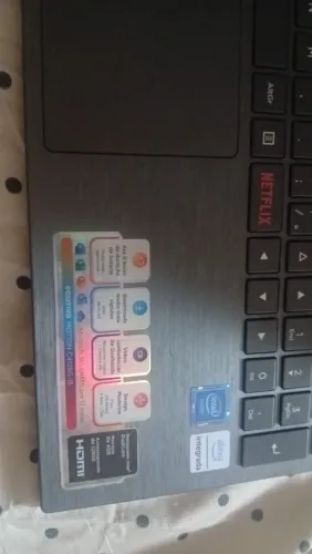 Oportunidade Notebook semi novo.