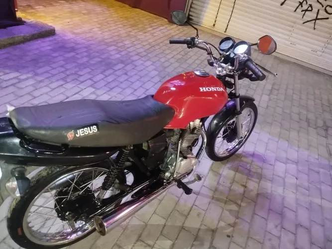 Fan 125 toda em dias com transferência