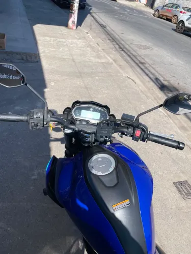 Yamaha FZ25 (Fazer 250) Azul - Apenas 31 km - Estado de Zero! [Aceito Troca]
