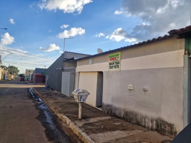 FM Imobiliária Vende Casa na Quadra 207 Santa Maria-DF