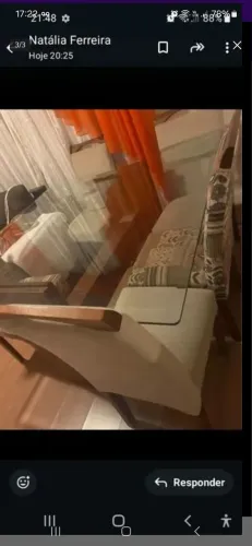 Mesa de seis cadeiras tampo de vidro pes de madeira