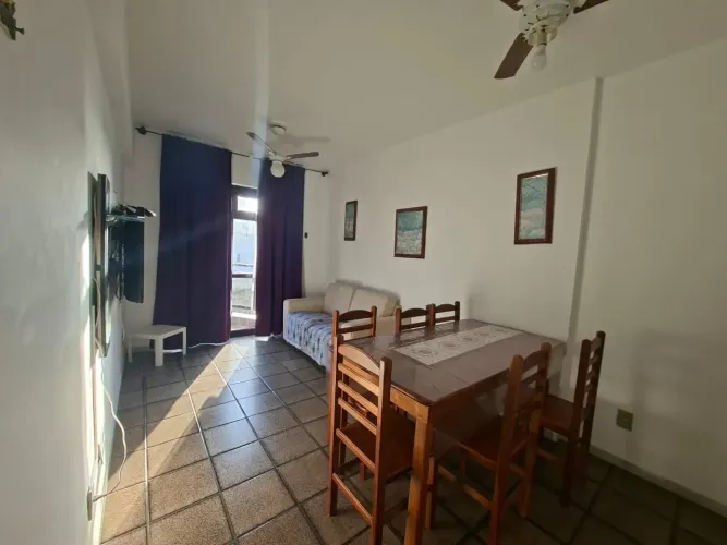 Apartamento com 2 quartos (1 suíte) em Vila Nova - Cabo Frio - RJ