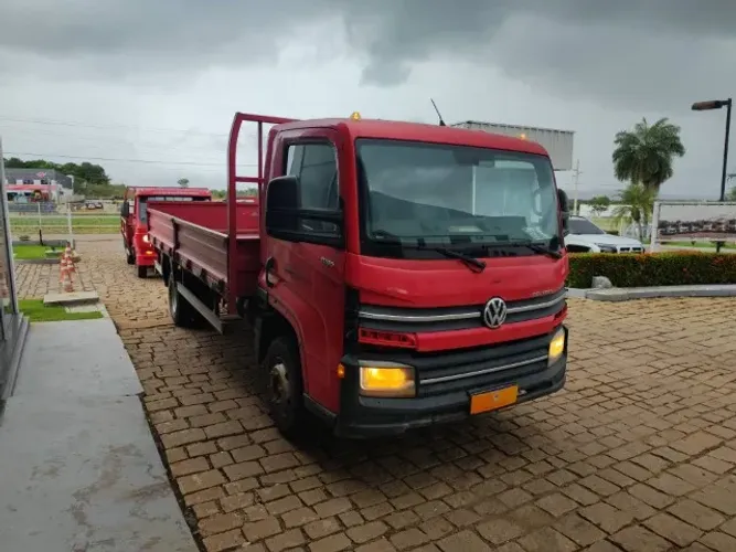 Caminhão 11-180 Delivery 2P - 2018/2019