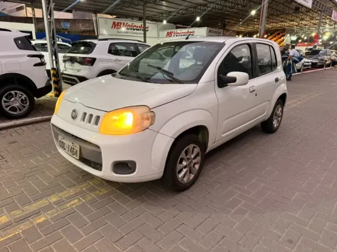 Fiat Uno Vivace/rua 1.0 EVO Fire Flex 8V 5P 2013