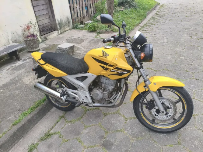 Vendo moto CBX Twister 2008