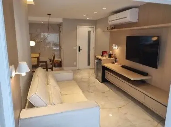 Apartamento com 3 dormitórios à venda, 120 m² por R$ 950.000 - Itaipu - Niterói/RJ