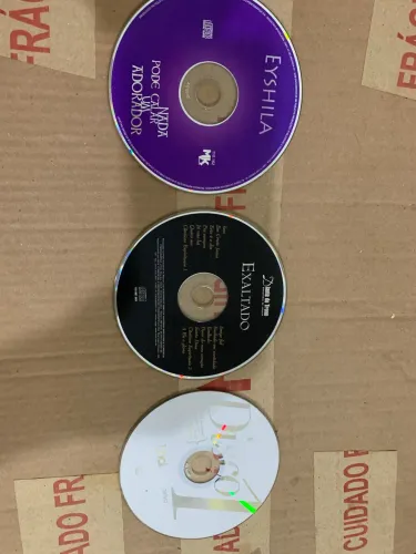 Kit 3 CDs (sem capa) cantores evangélicos. Preço do kit 