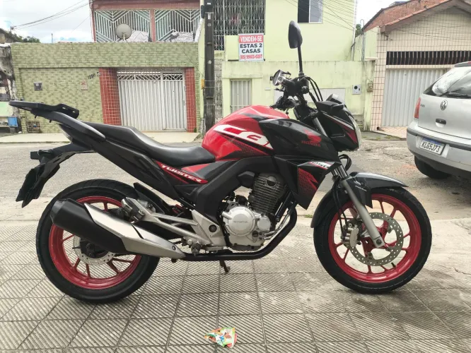 Twister semi novo