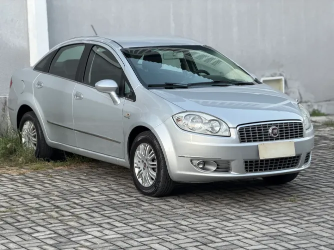 Fiat Linea 1.9/ HLX 1.9/1.8 Flex Dualogic 4P 2010