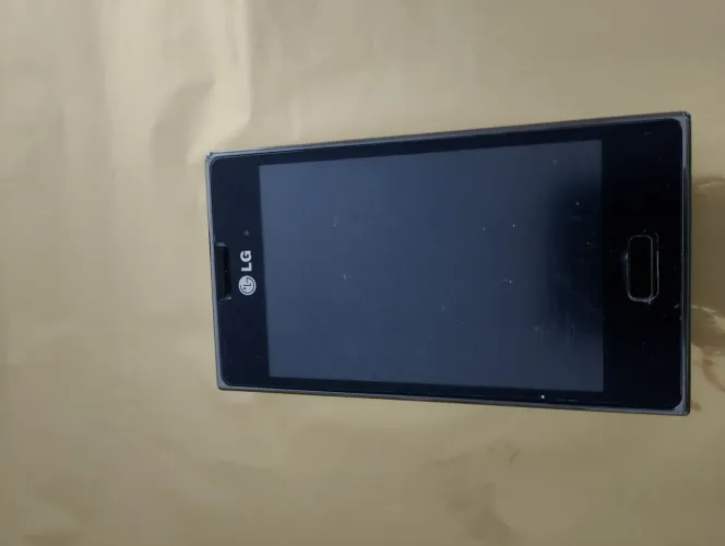 Celular LG antigo 