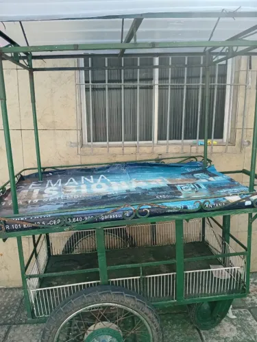 Vendo uma carroça pra comércio 