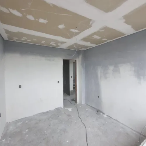 Empreiteira de mão de obras grandes e pequenas reformas