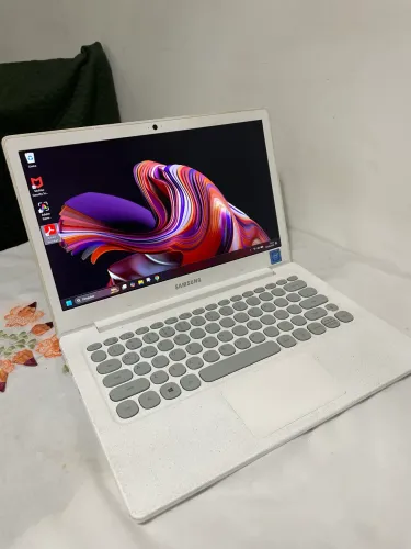 Vende-se Notebook Samsung Flash F30