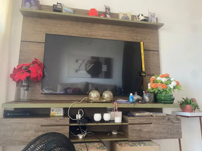 Vende-se painel para Tv até 60 Polegadas 2 prateleiras