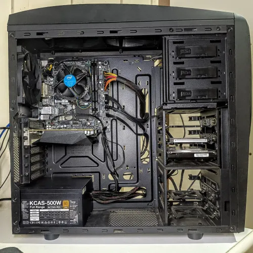 PC Gamer Top, i5 de 6ª, RX 550, 8 Gb Ram, SSD 120 GB, HD 500 gigas (Parcelo)