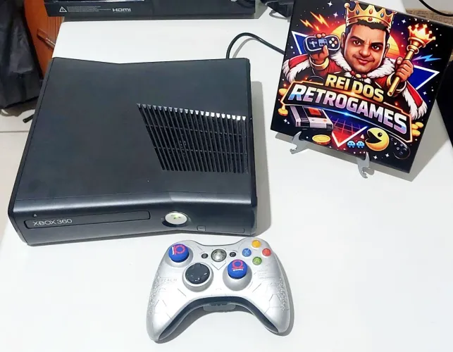 XBOX 360 para CONSERTO com  Controle HALLO REACH + Fonte e sem HD (Leia o anúncio!).
