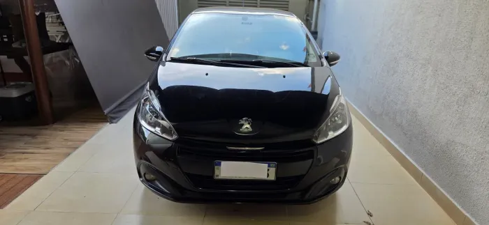 Peugeot 208 Active 1.2 Flex 12V 5P Mec. 2020