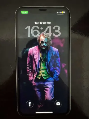 iPhone 11 - 128GB - Muito Novo