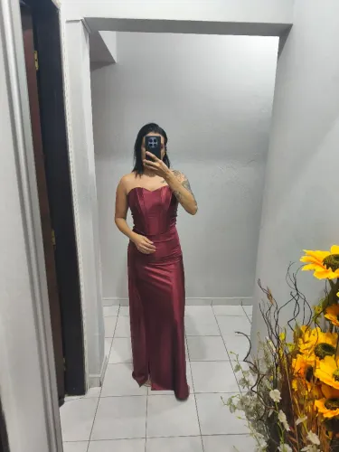 Vestido de madrinha cor marsala, nunca usado, novo ! tamanho P 200, lindo veste muito bem