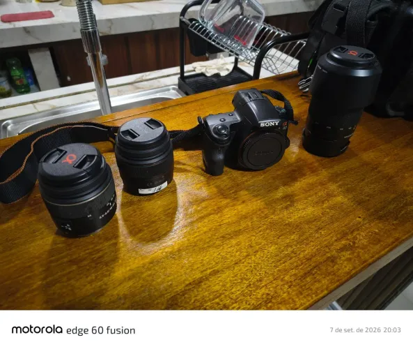 Câmera Sony Alpha A37