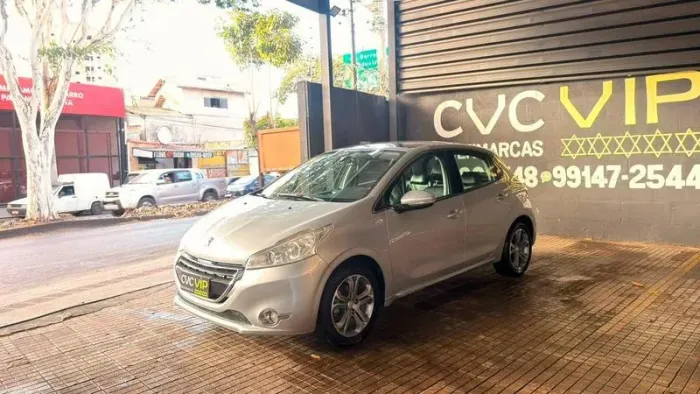Peugeot 208 Griffe 1.6 Flex 16V 5P Aut. 2014