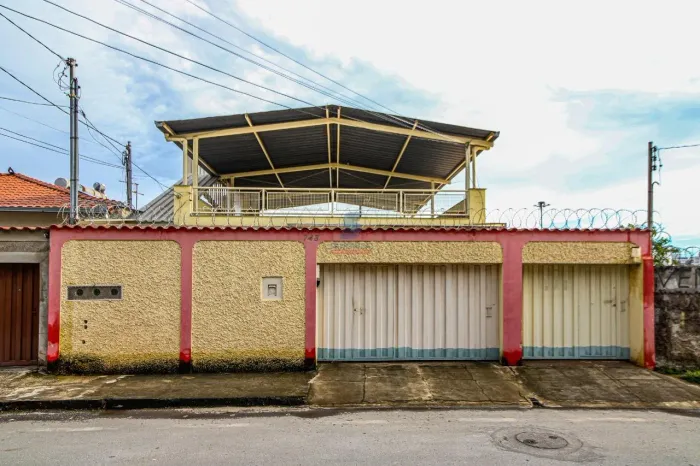 Casa para aluguel, 2 quartos, 1 vaga, Eldorado - Contagem/MG