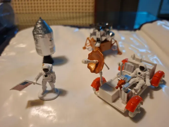 Mini astronautas e nave espacial - kit de brinquedo