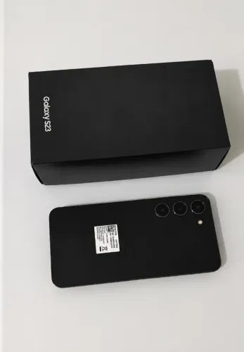 Celular Galaxy S23