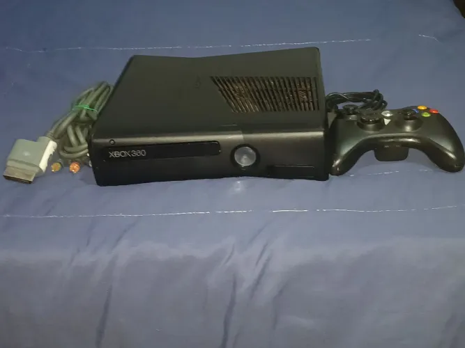 Xbox 360 Slim Ltu com defeito