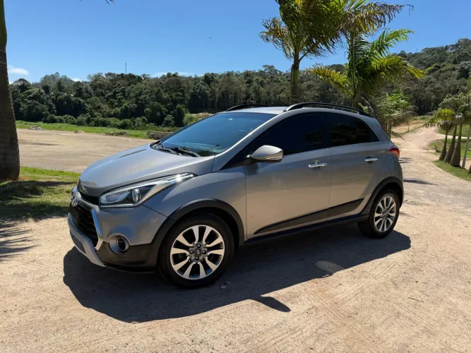 Hyundai HB20X Premium 1.6 Flex 16V Aut. 2016