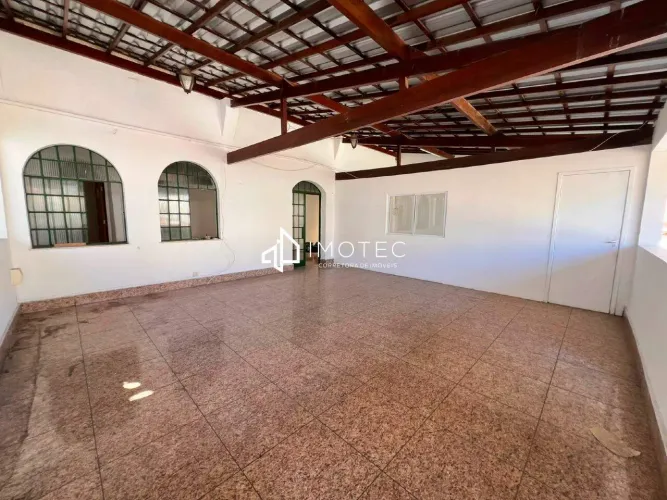 Casa para locação 04 quartos Bairro Cachoeirinha BH/MG