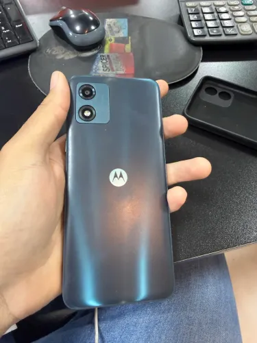 Motorola E32