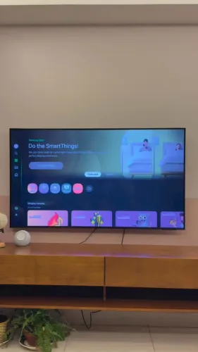 Samsung Crystal UHD 55" Smart TV - Slim e impecável!