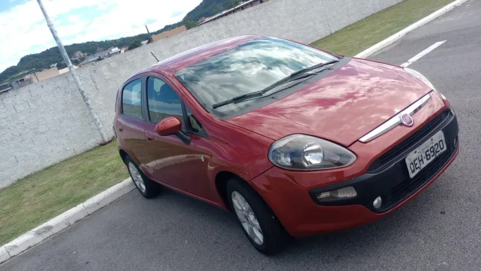 Fiat Punto Attractive 1.4 Fire Flex 8V 5P 2016