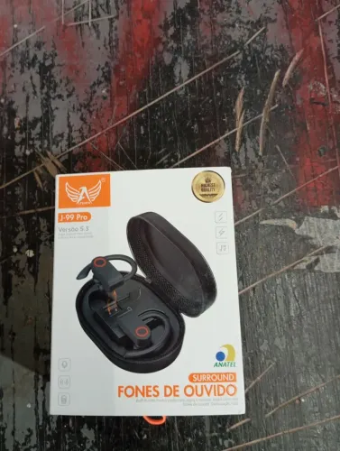 Fone de ouvido bluetooth j99 bem conservado, ótima qualidade bateria boa acompanha caixa