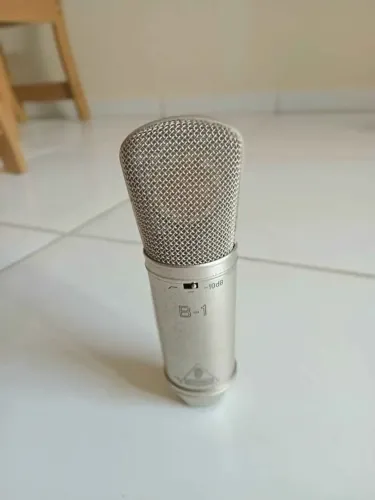 Vendo microfone condensador bering B-1 profissional