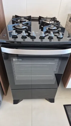 Fogão 4 Bocas Electrolux Experience FE4CP Preto - Excelente Estado Semi Novo