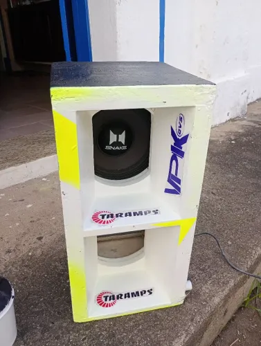 Caixa de médio 8 polegadas