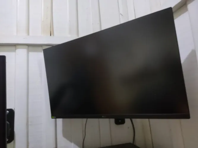 Monitor Gamer LG Ultragear 27" Full HD 180hz IPS