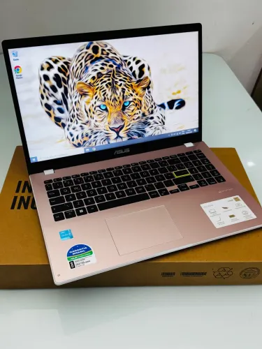 Notebook Asus seminovo + Brinde