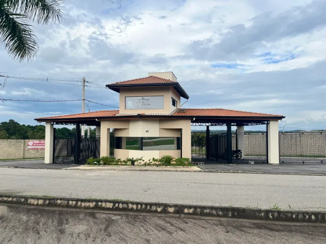 Terreno no Villagio Itália