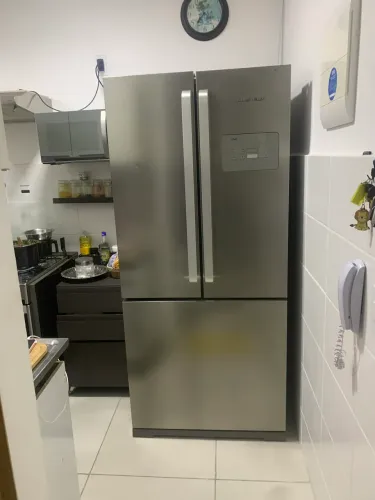 Geladeira Brastemp by said inox ficou grande na cozinha