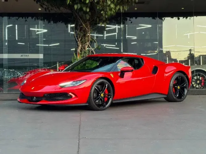 Ferrari 296 GTB (hibrido) 2025